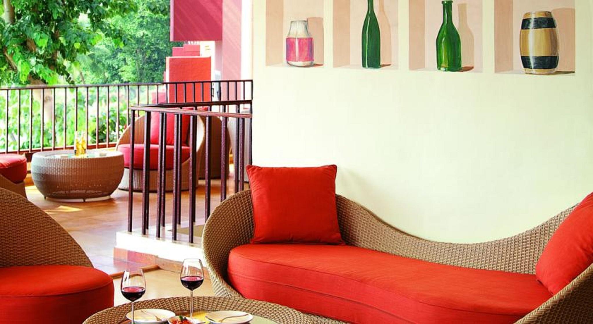 Taj Cidade De Goa Heritage, Goa Santa Cruz Dış mekan fotoğraf A lounge at the hotel